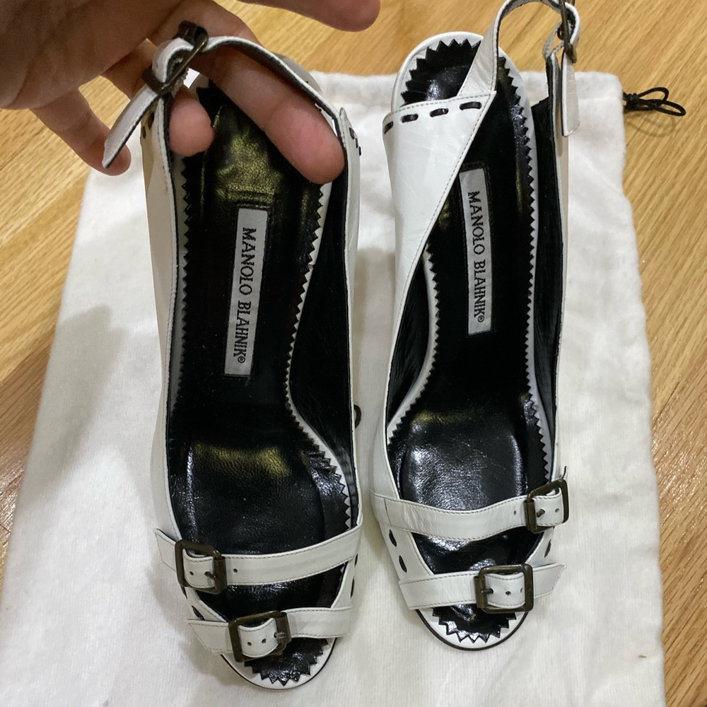Manolo Blahnik Authentic - image 2